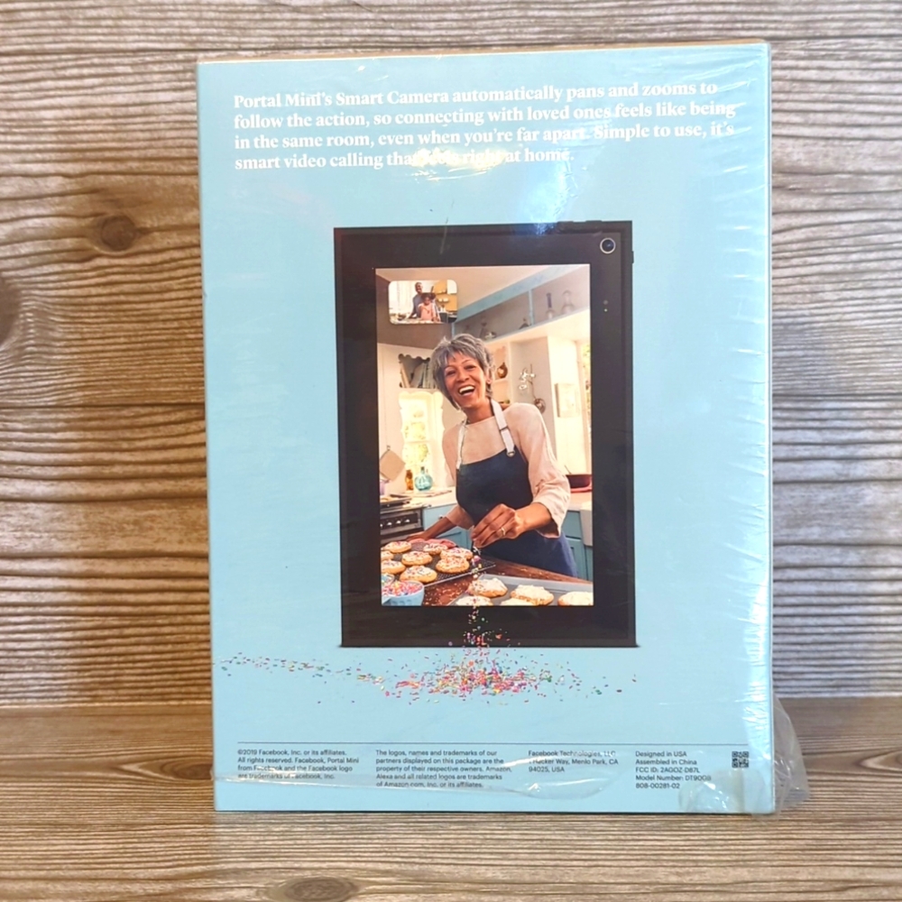Facebook Portal Mini - Picture 2 of 5